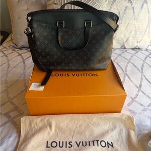 Louis Vuitton Brief Explore Monogram Eclipse